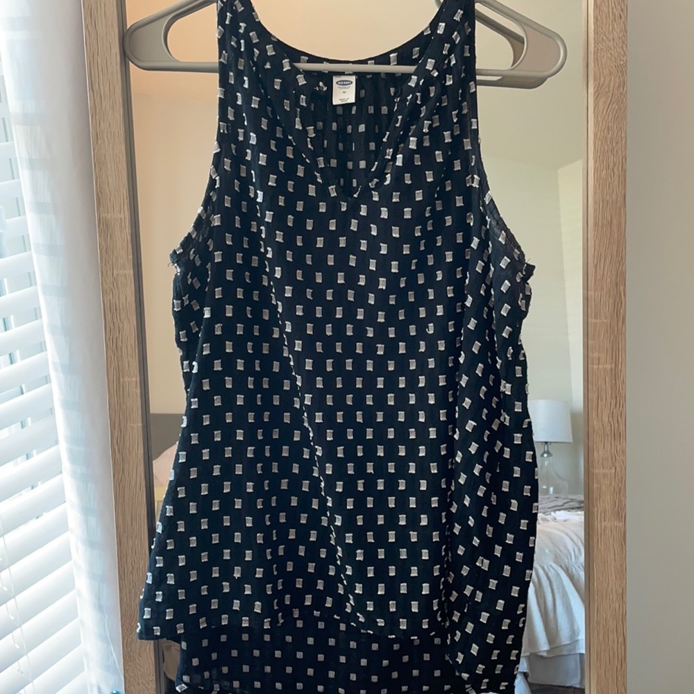 Black and white casual tank